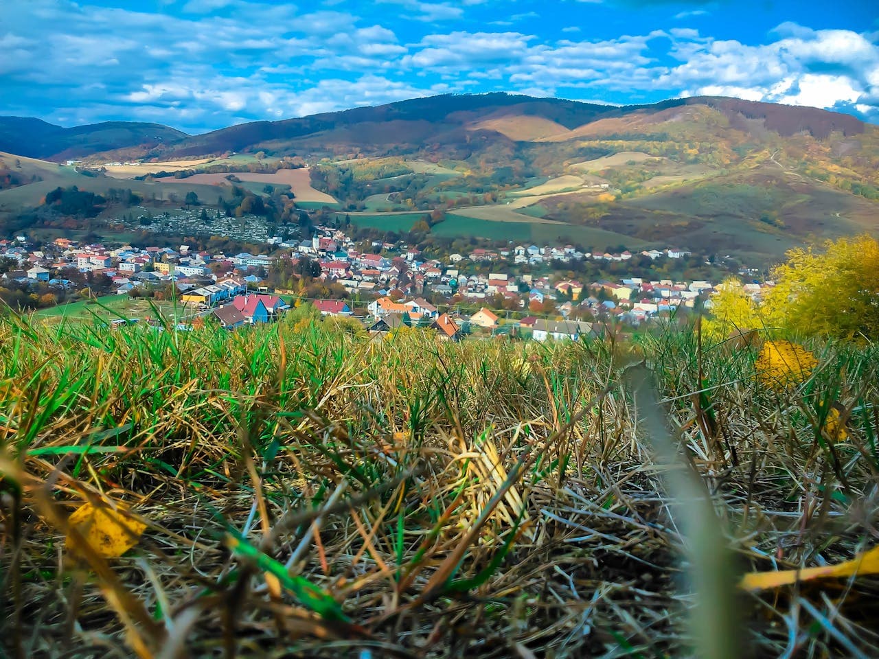 Pemandangan Desa Kita